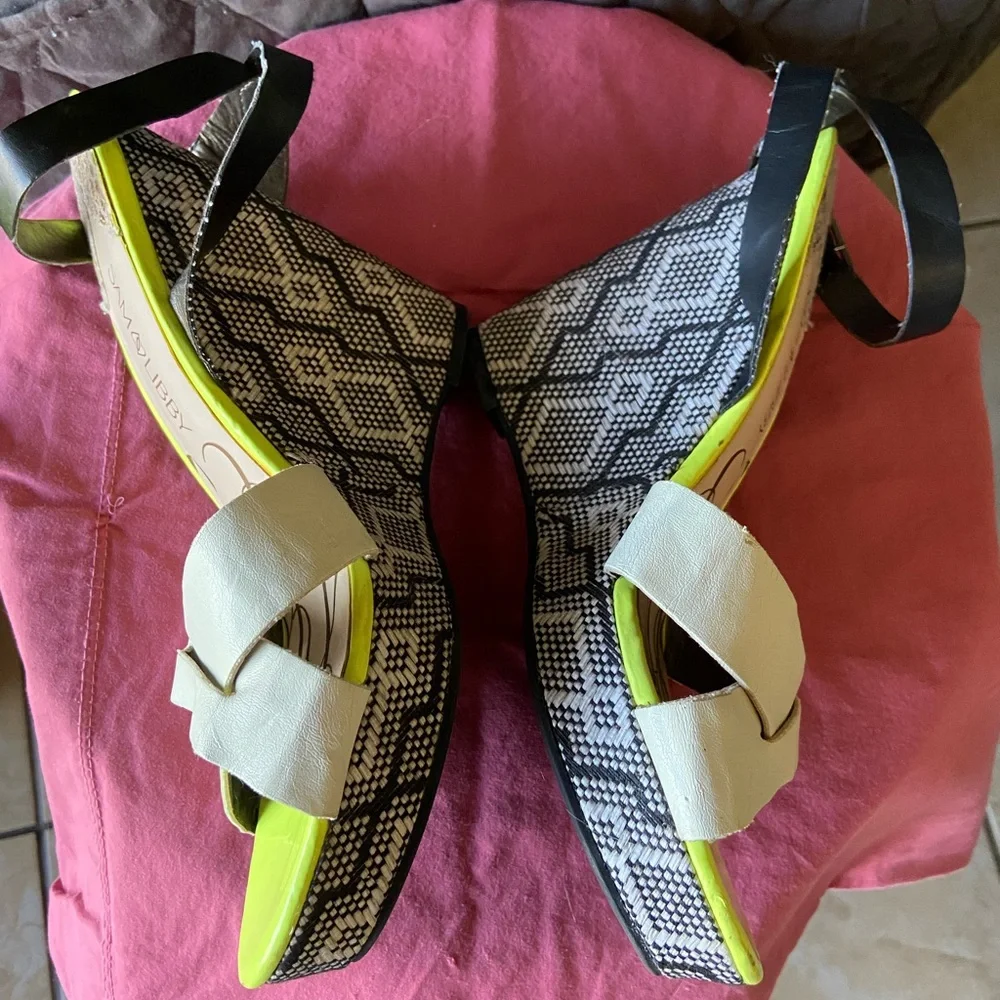 Sam & Libby color block wedge shoe with open toe with ankle strap size 9 - Picture 12 of 15